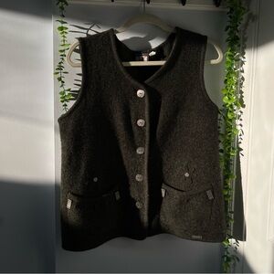 Elegant Dark Green Wool Vest